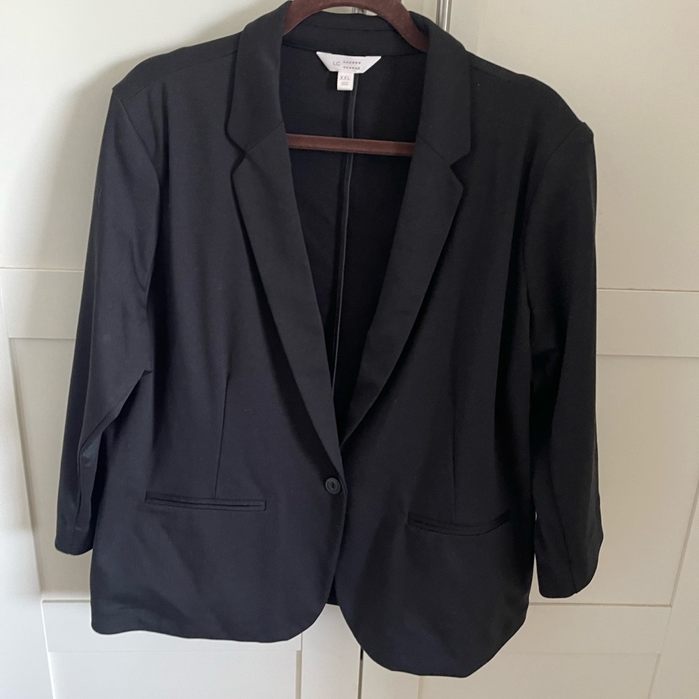 Black suit style jacket 3/4 sleeves